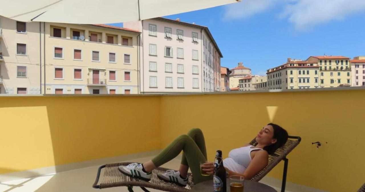 Waterfront Balcony I Grani 1 Resort Style Suite Livorno Exterior foto